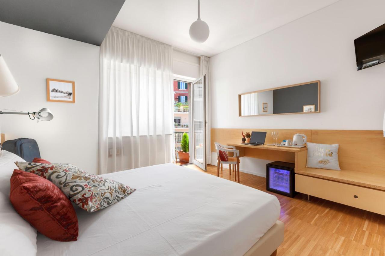 Vivaldo Suite Piazza Dei Martiri - Guest House Неаполь Екстер'єр фото